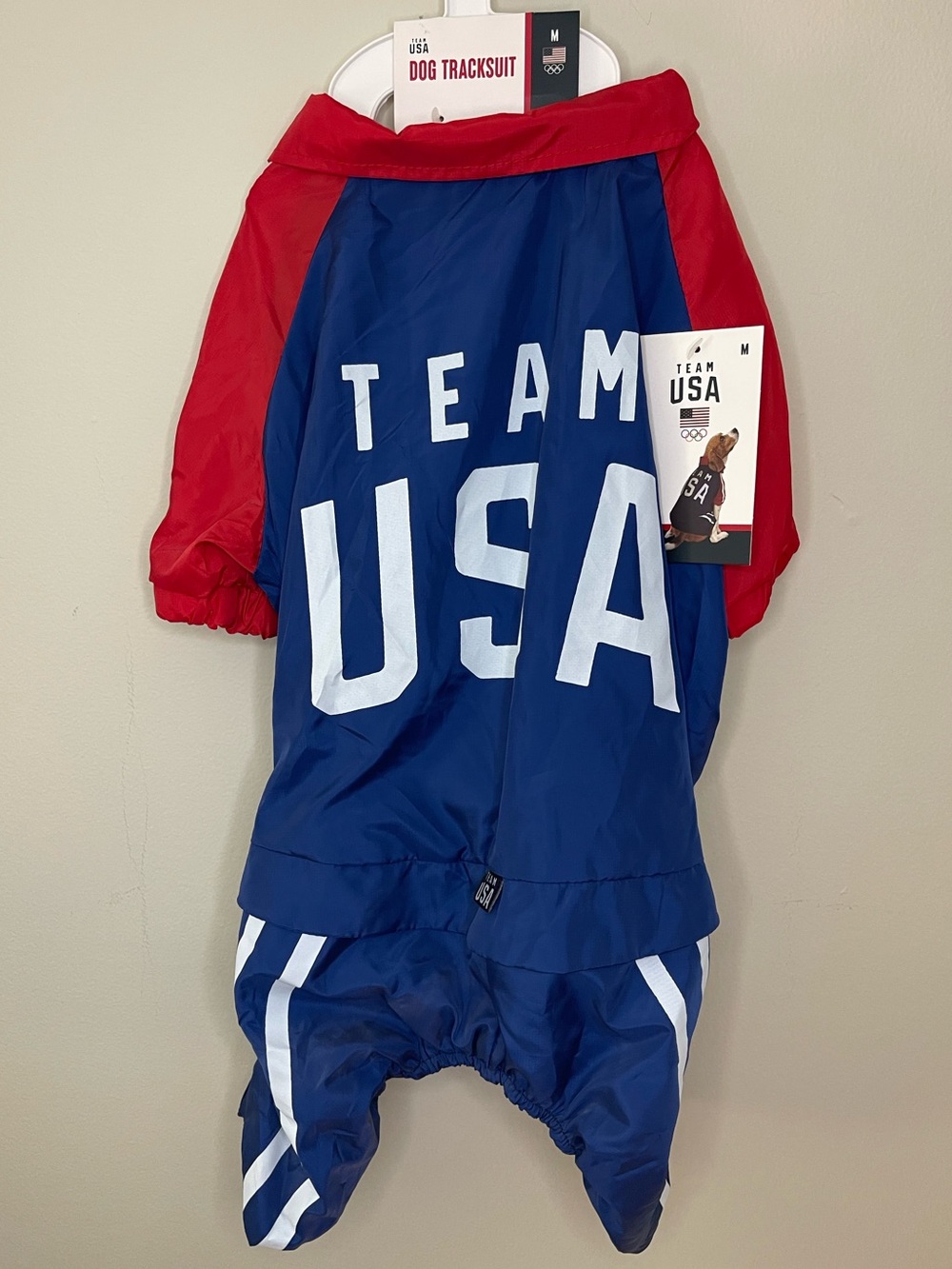 Team USA Dog Tracksuit Pet Costume Red White Blue Size Medium NWT